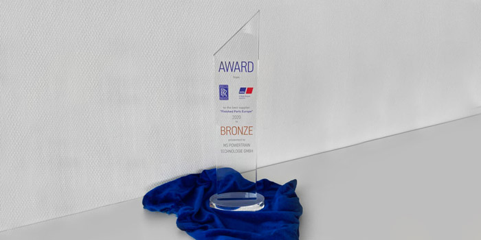 Aufnahme des 2021 gewonnen MTU Supplier Award.