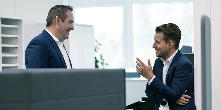 Innovationskraft Fertigungsdienstleister Mitarbeiter Bild von Mitarbeitern, welche die Innovationskraft bei MS Powertrain verkörpern.